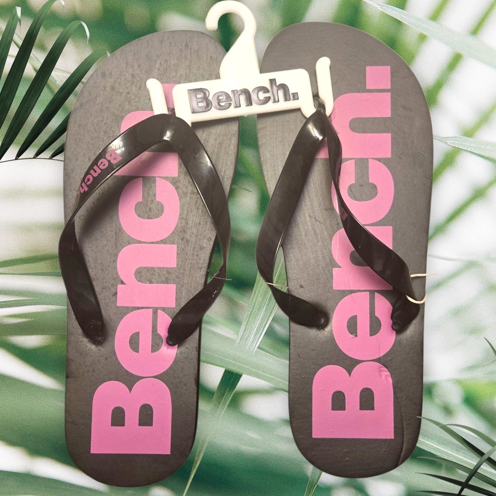 🆕️Bench Black Flip Flops with Pink Logo Size L NWT